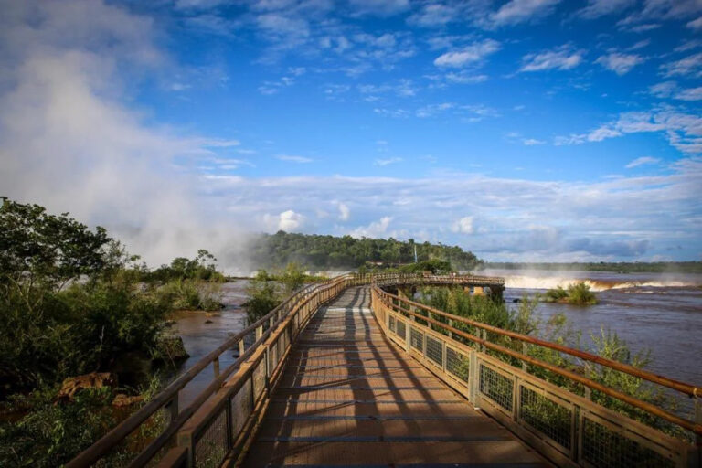 Cataratas del Iguazú Inician las obras de reconstrucción en la Garganta del Diablo